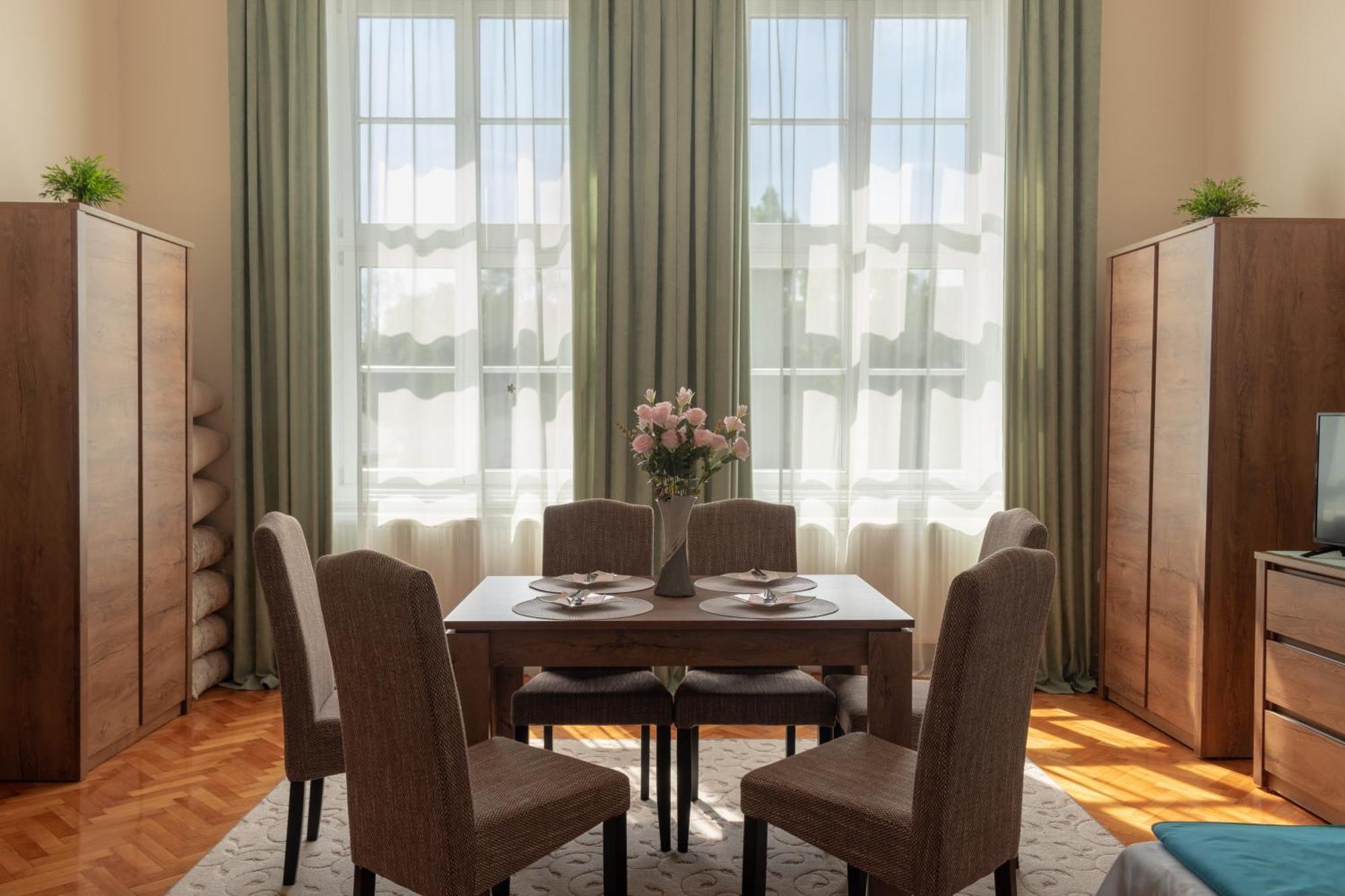 Suzy Apartman Eger Ngoại thất bức ảnh