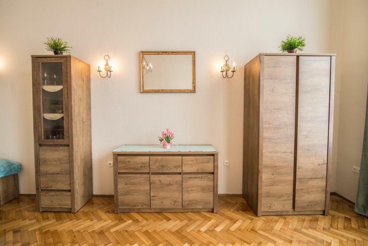Suzy Apartman Eger Ngoại thất bức ảnh