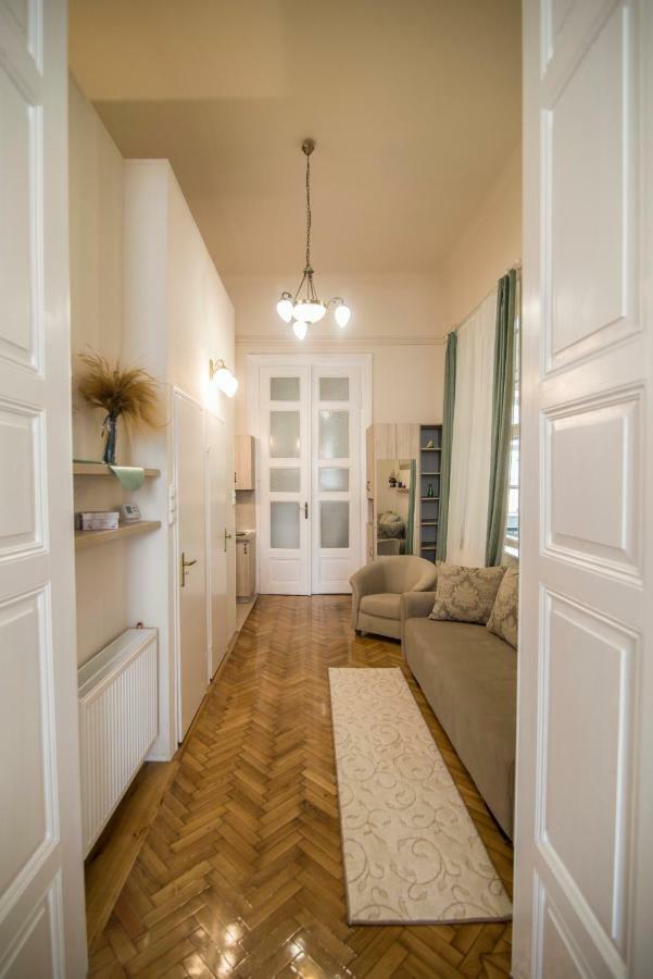 Suzy Apartman Eger Ngoại thất bức ảnh